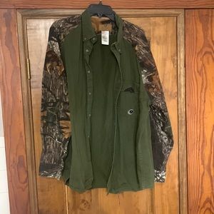 Mossy oak button down
